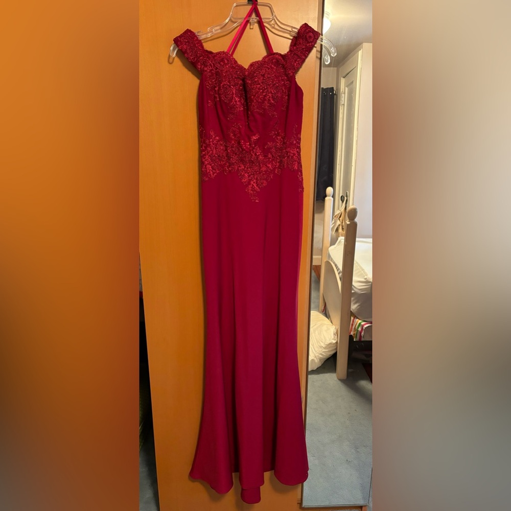Red Prom/ Formal dress